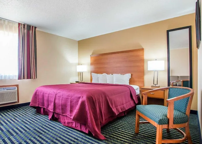 Inn Quality Near Starved Rock State Park 4*