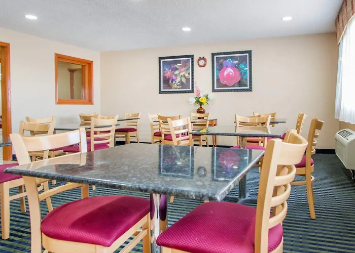 Quality Near Starved Rock State Park Inn 4*