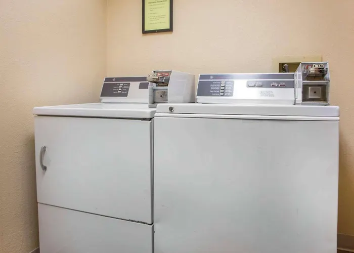 Inn Quality Near Starved Rock State Park 4*