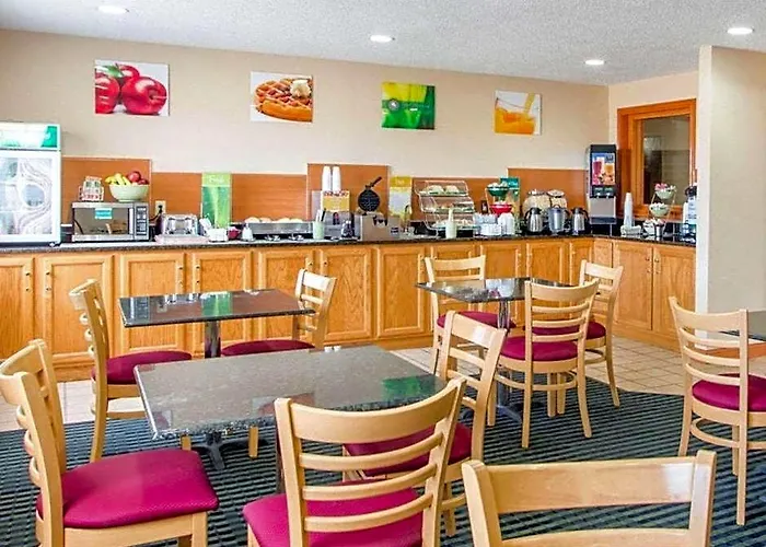 Quality Near Starved Rock State Park 4*