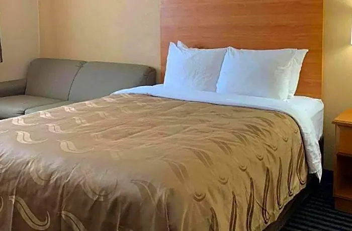 Inn Quality Near Starved Rock State Park 4*